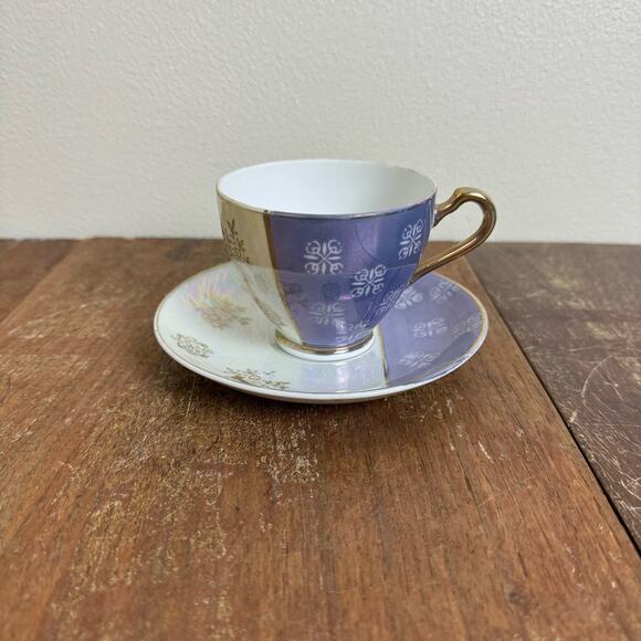Antique Lusterware Iridescent Tea‎ Cup Saucer White Purple Color Block Gold Gilt - Picture 1 of 7